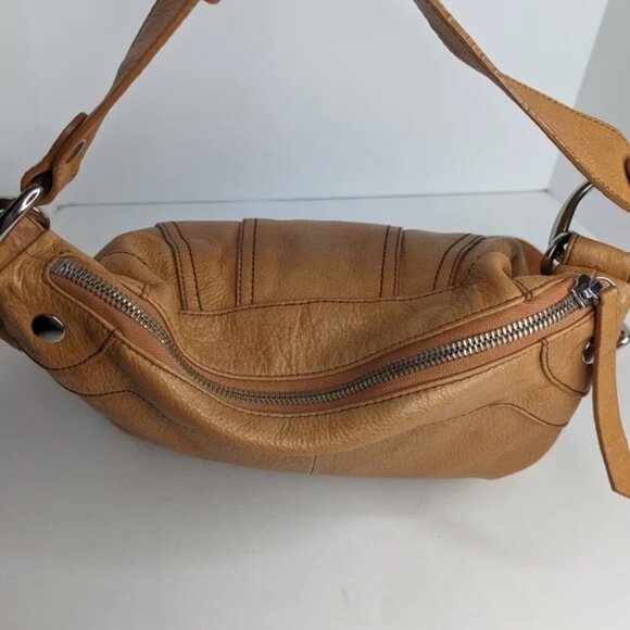 Hobo Leather Convertible Crossbody Shoulder Bag - Picture 7 of 16